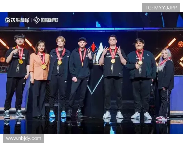 全球总决赛再掀热潮各大战队鏖战赛场巅峰对决震撼开启