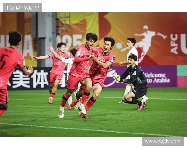 中国男足逆转胜泰国队,晋级亚洲杯四强,展现顽强拼搏精神 中国男足逆转胜泰国队,晋级亚洲杯四强,展现顽强拼搏精神