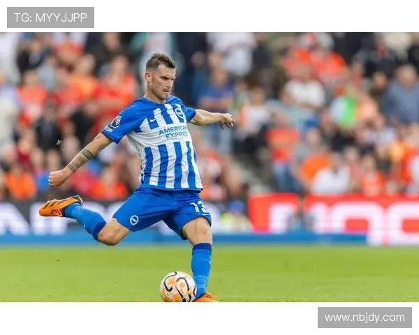 布莱顿球队全力备战新赛季主场气氛高涨年轻球员成最大亮点 布莱顿球队全力备战新赛季主场气氛高涨年轻球员成最大亮点