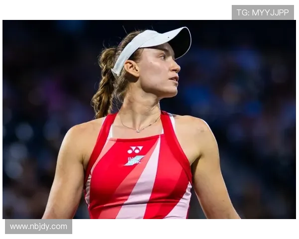 网球界新星崛起 年轻选手勇夺大满贯赛事冠军创造历史