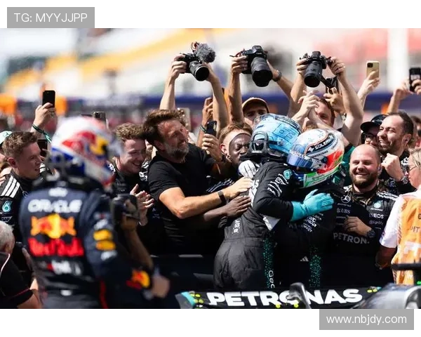 新赛季F1赛场风云再起各大车队技术革新引爆冠军激烈争夺战巅峰